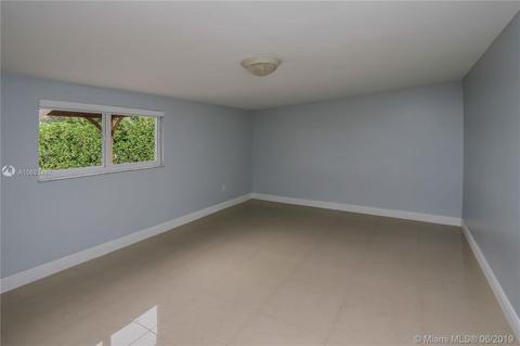 1798 W 79th St, Hialeah, FL 33014 photo 18