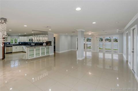 1798 W 79th St, Hialeah, FL 33014 photo 9