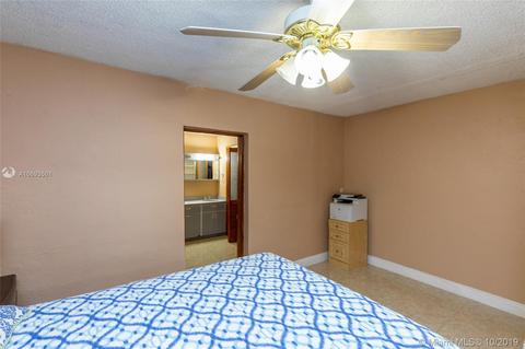 1460 E 8th Ct, Hialeah, FL 33010 photo 22
