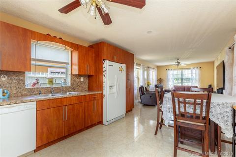 1460 E 8th Ct, Hialeah, FL 33010 photo 14