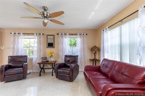 1460 E 8th Ct, Hialeah, FL 33010 photo 9