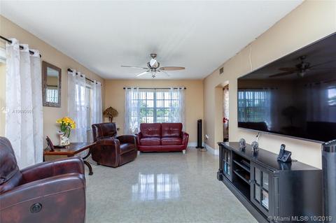1460 E 8th Ct, Hialeah, FL 33010 photo 15