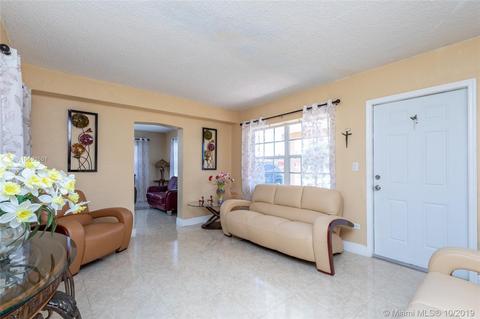 1460 E 8th Ct, Hialeah, FL 33010 photo 6