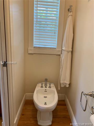 Undisclosed, Miami, FL 33134 photo 21