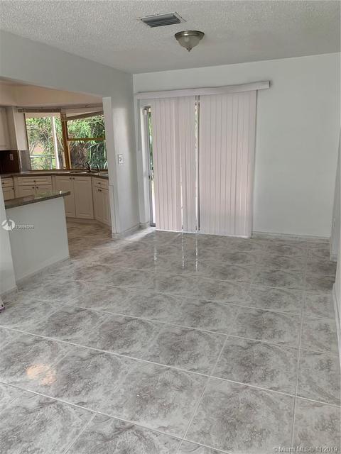 3912 E Shore Rd, Miramar, FL 33023 photo 5