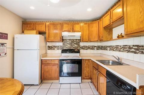 3340 E Meadows Cir, Miramar, FL 33025 photo 13