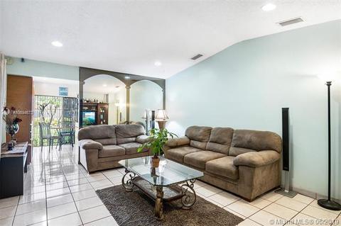 3340 E Meadows Cir, Miramar, FL 33025 photo 8