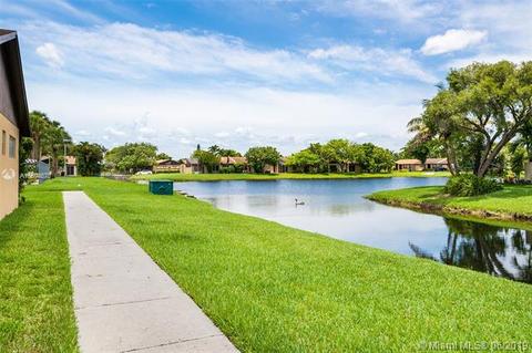 3340 E Meadows Cir, Miramar, FL 33025 photo 6