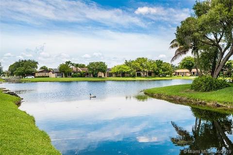 3340 E Meadows Cir, Miramar, FL 33025 photo 7