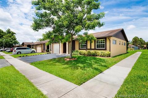 3340 E Meadows Cir, Miramar, FL 33025 photo 3