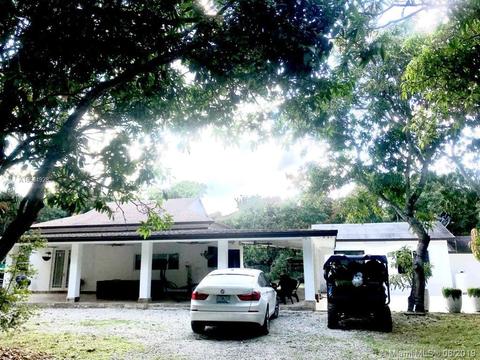 Undisclosed, Miami, FL 33187 photo 1