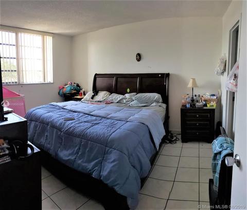 30 E 39th St #210, Hialeah, FL 33013 photo 8