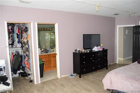 1071 W 46th St, Hialeah, FL 33012 photo 20