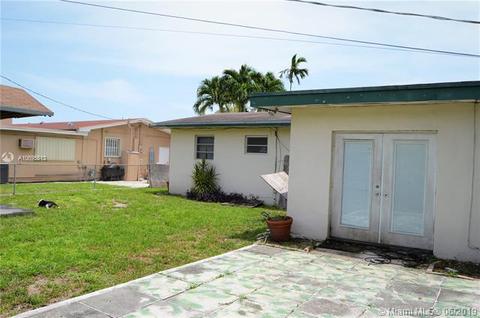 1071 W 46th St, Hialeah, FL 33012 photo 9