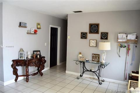 1071 W 46th St, Hialeah, FL 33012 photo 14