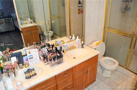1071 W 46th St, Hialeah, FL 33012 photo 21