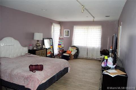 1071 W 46th St, Hialeah, FL 33012 photo 18