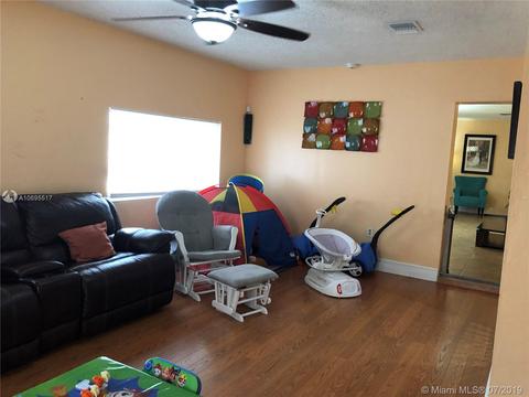 423 W 14th St, Hialeah, FL 33010 photo 9