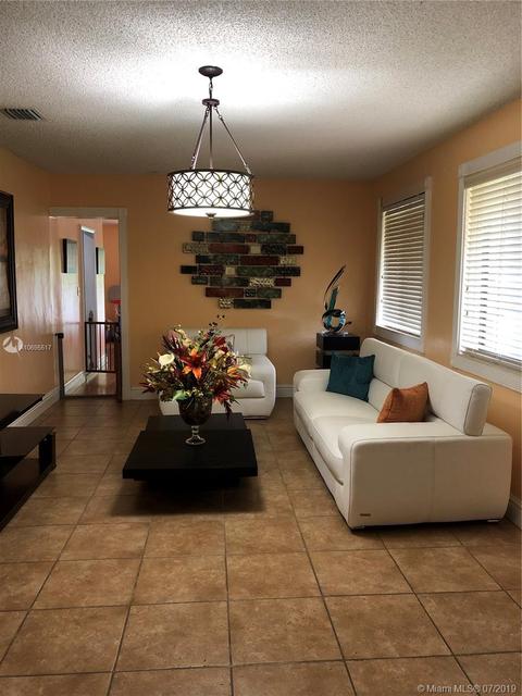 423 W 14th St, Hialeah, FL 33010 photo 10