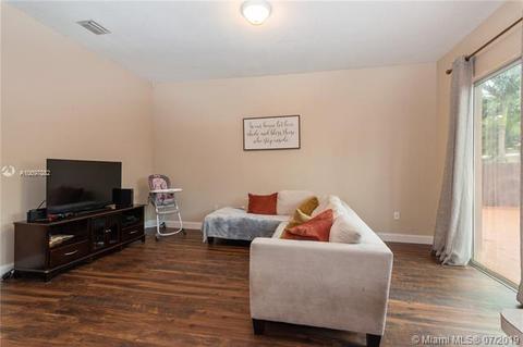 14943 NW 89th Pl, Miami Lakes, FL 33018 photo 7