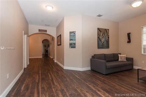 14943 NW 89th Pl, Miami Lakes, FL 33018 photo 4