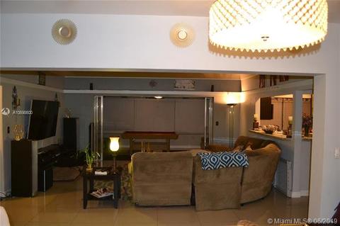 Undisclosed, Tamarac, FL 33319 photo 4