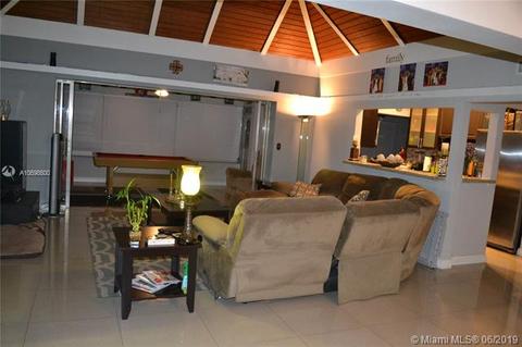 Undisclosed, Tamarac, FL 33319 photo 5