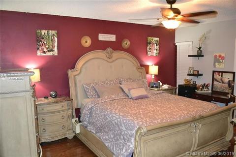 Undisclosed, Tamarac, FL 33319 photo 10