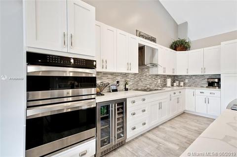 8932 NW 148th St, Miami Lakes, FL 33018 photo 9
