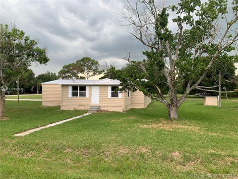 2855 NE 103 Ave, Other, FL 34972 photo 1