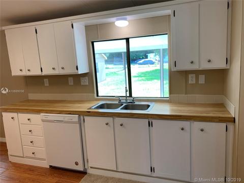 2855 NE 103 Ave, Other, FL 34972 photo 5