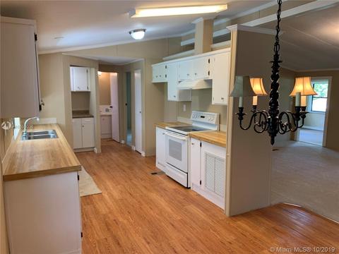 2855 NE 103 Ave, Other, FL 34972 photo 4