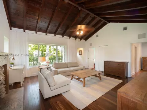 8727 Carlyle Ave, Surfside, FL 33154 photo 9