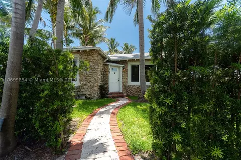 8727 Carlyle Ave, Surfside, FL 33154 photo 23