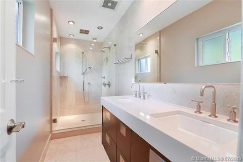 9217 Bay Dr, Surfside, FL 33154 photo 13