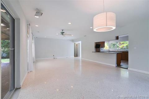9217 Bay Dr, Surfside, FL 33154 photo 8