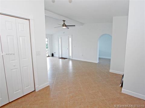 621 Hialeah Dr, Hialeah, FL 33010 photo 10