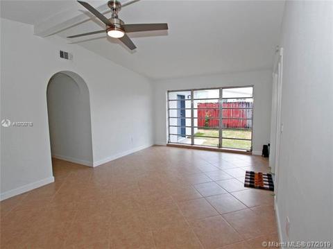 621 Hialeah Dr, Hialeah, FL 33010 photo 6