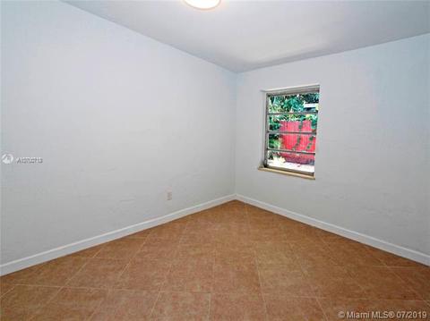 621 Hialeah Dr, Hialeah, FL 33010 photo 20