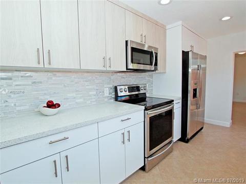 621 Hialeah Dr, Hialeah, FL 33010 photo 15
