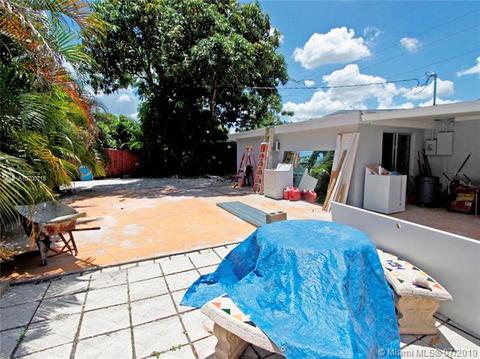 621 Hialeah Dr, Hialeah, FL 33010 photo 26