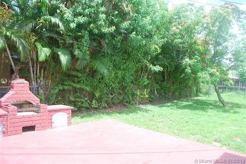 175 W 57th St, Hialeah, FL 33012 photo 4