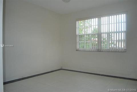 175 W 57th St, Hialeah, FL 33012 photo 8