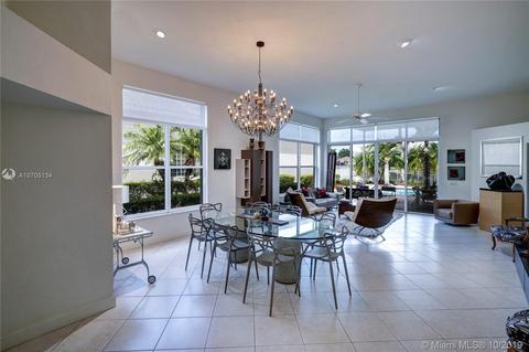 2561 Bay Pointe Dr, Weston, FL 33327 photo 4
