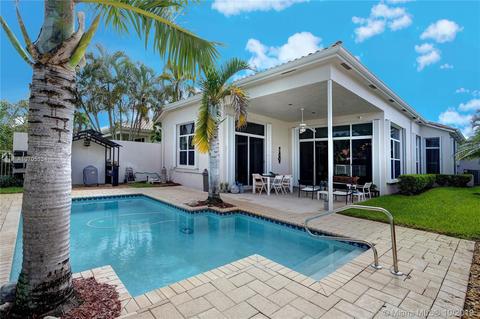 2561 Bay Pointe Dr, Weston, FL 33327 photo 13