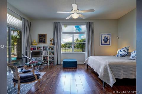 2561 Bay Pointe Dr, Weston, FL 33327 photo 6