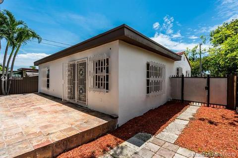 3311 NW 16th Ter, Miami, FL 33125 photo 13