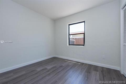 3311 NW 16th Ter, Miami, FL 33125 photo 22