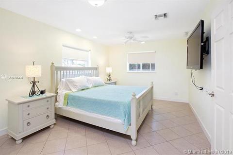 401 Douglas Dr, Jupiter, FL 33458 photo 17