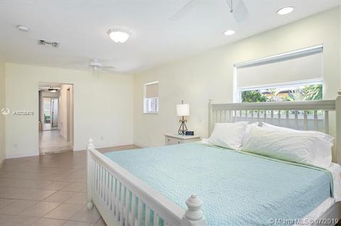 401 Douglas Dr, Jupiter, FL 33458 photo 18